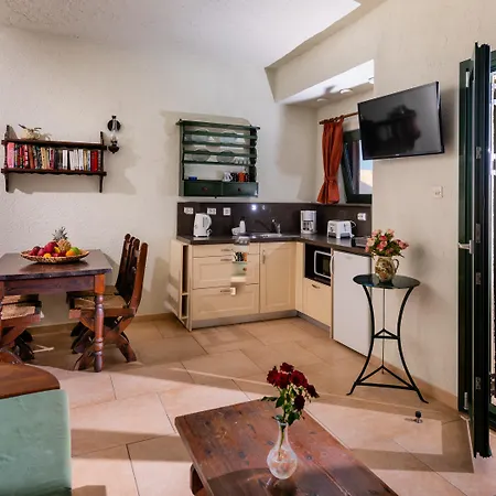 Apartmanhotel Porto 4*